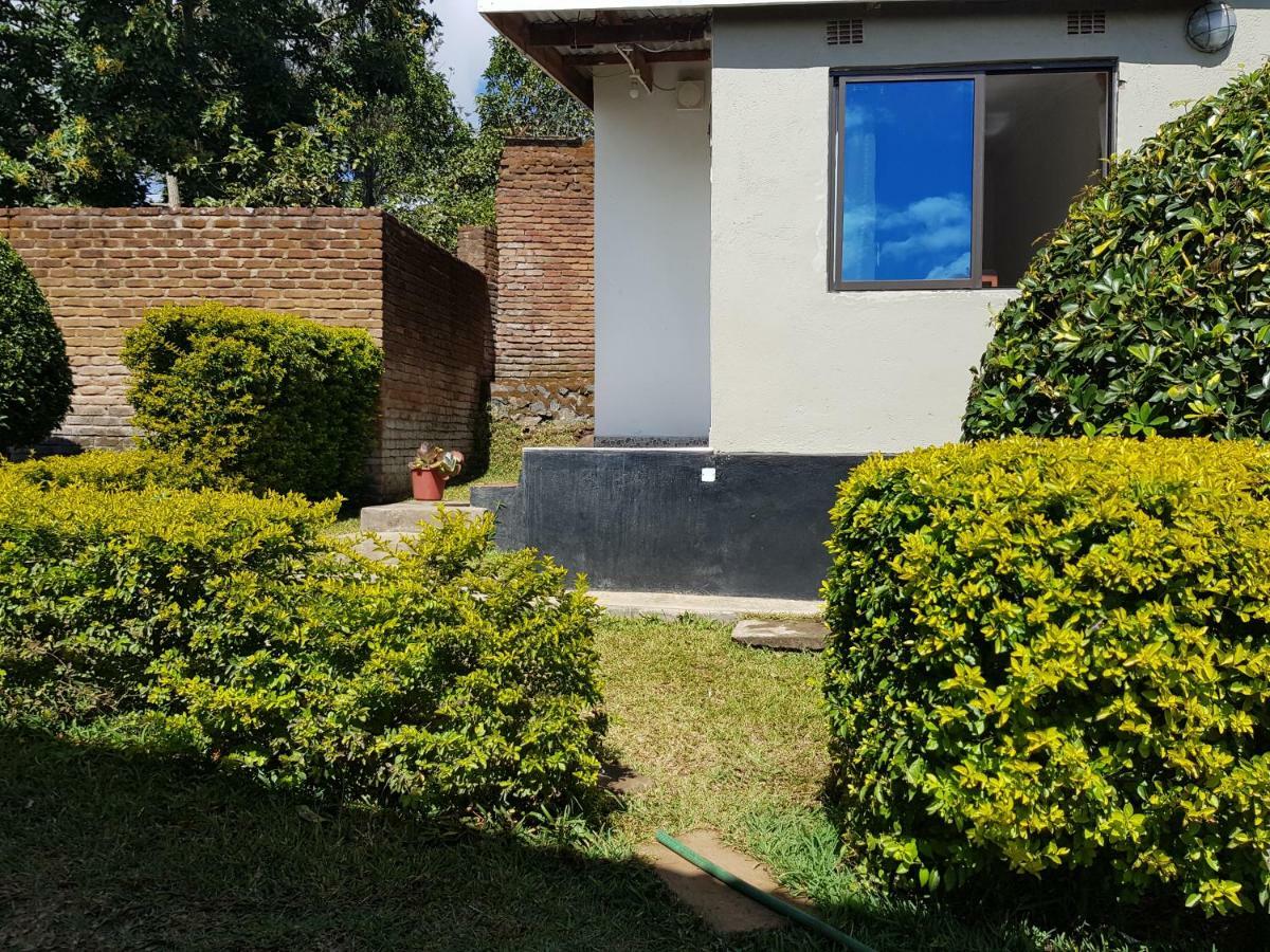 Chinyonga Guesthouse Limbe Dış mekan fotoğraf